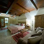 Arte Cave Szálloda