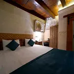 Arte Cave