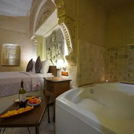 Hotel Arte Cave