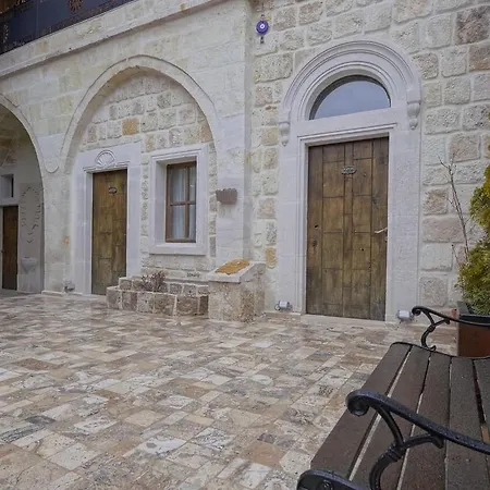 Hotel Arte Cave