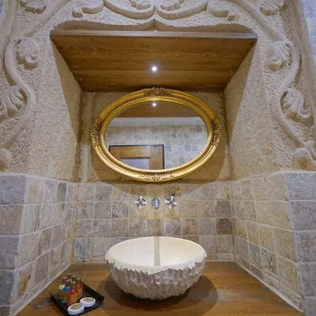 Arte Cave